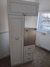 Single White Wardrobe