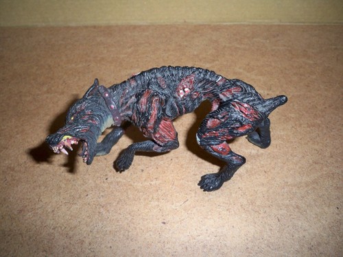 Resident evil cerberus figure - resident,