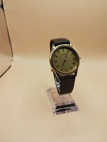 Gold tone sekonda quartz - sekonda,
