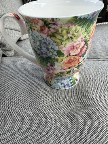 Maxwell williams footed - williams, tea