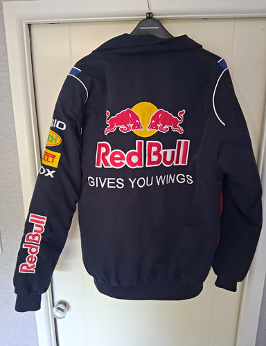 Red bull infiniti - red,