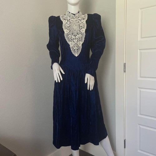 Vintage blue velvet and lace