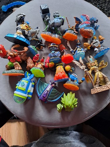 Skylanders damaged figures - skylanders,