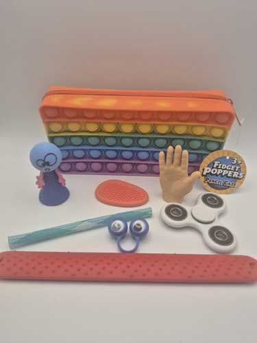 Pop pencil case with 7 - with,