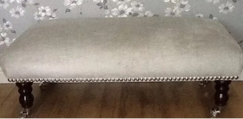 New footstool laura - a,