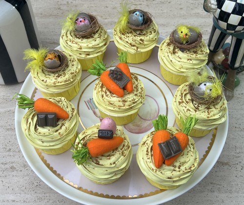 Artificial cupcakes set - set, 9