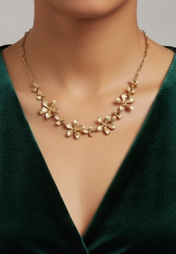 Flower necklace cluster - flower,