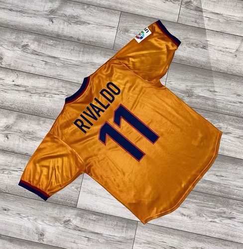 Barcelona away football - away,