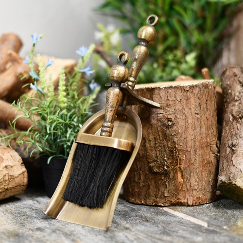 Cast iron brush and pan - iron, set