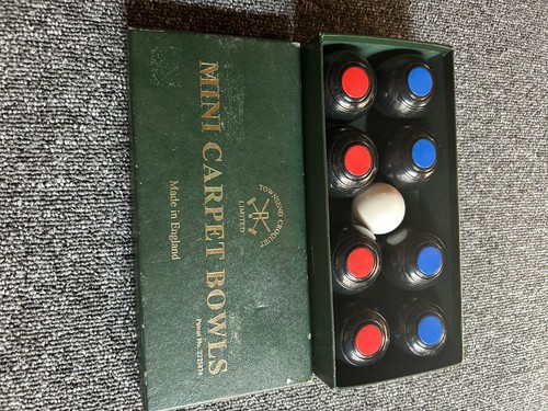 Vintage carpet bowls - carpet, set