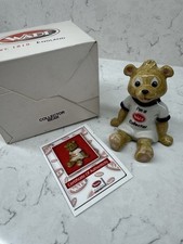 Wade Collectors Club  Bear Immaculate Condition with Original Box , Certificate