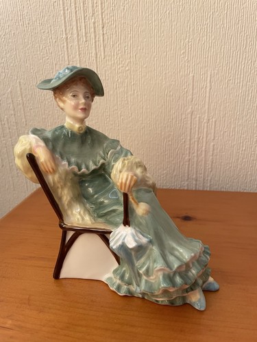 Royal doulton ascot figurine - royal,