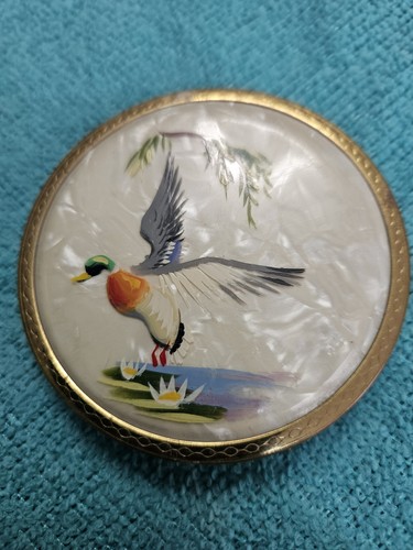Mascot powder compact with - mascot,