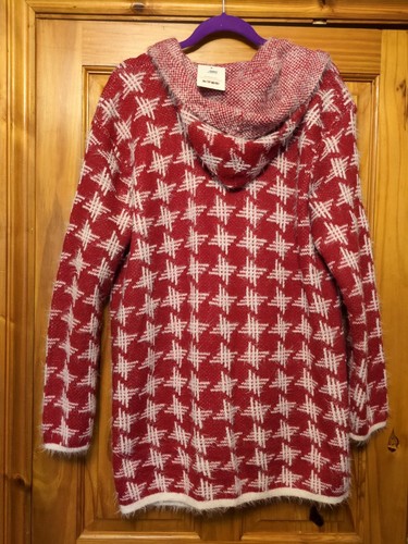 Lovely new onesize hooded - new,