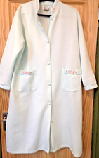  La Marquise vintage style Housecoat dressing gown Size M/L. Mint Green. Floral