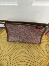 DKNY Rose Quartz/Rosette Signature Exclusive T Stand Large Make-up Bag/Wash Bag