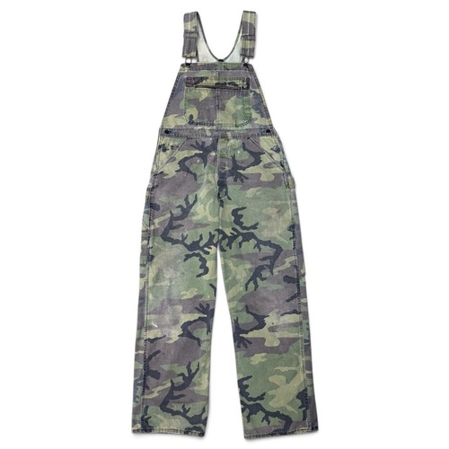 True vintage camo carpenter - vintage,