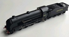 HORNBY R3411 SR S15 CLASS 4-6-0 LOCO - NUMBER 827 - LENZ DCC FITTED - BOXED