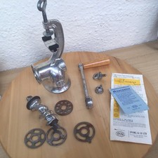 Spong National Vintage Cast