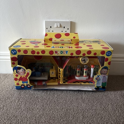 Corgi noddy sparks garage - noddy,