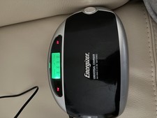 Energizer Universal Charger - Battery Charging station - CHEUF - AA C D AAA 9v