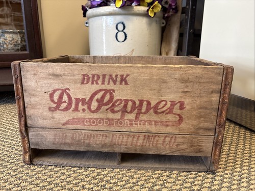 Vintage wooden soda crate - crate, dr