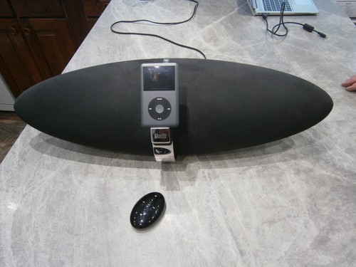 Bowers wilkins zeppelin - b&w, &