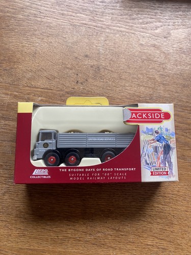 Corgi trackside dg187006 guy - corgi,