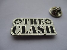 THE CLASH PUNK METAL BADGE