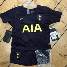 Tottenham Hotspur Football Kit