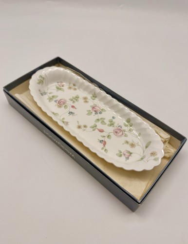 Wedgwood rosehip oblong tray - wedgwood,