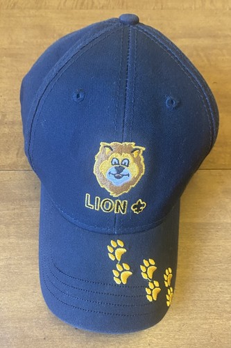Cub boy scout uniform - lion, hat