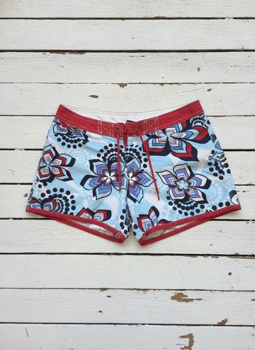 Neill floral board shorts - o’neill,