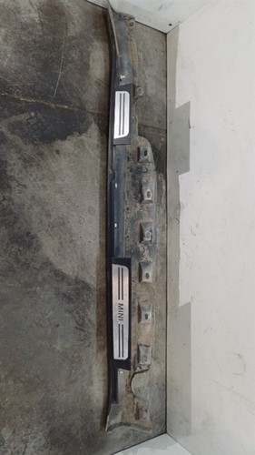 51779801888 right side spoiler