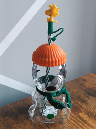 Starbucks peanuts snoopy - starbucks,