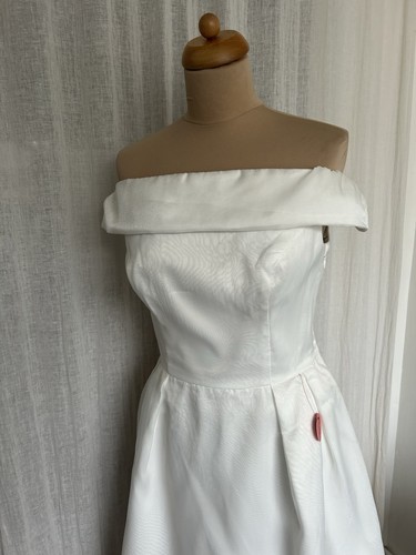 Nwt chi - chi, ivory