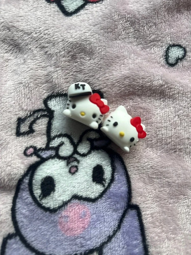 Hello kitty dashboard - hello, car
