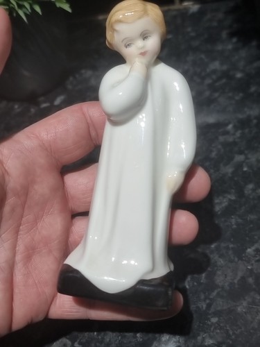 Royal doulton figurine - royal,