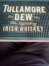 Tullamore dew irish whiskey - dew,