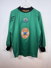 Authentic Adidas Newcastle Utd 1997-98 Goalkeeper 2nd Shirt. Size Small 