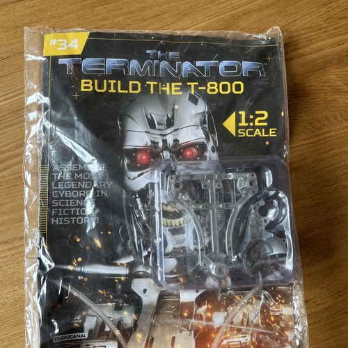 Hatchette build the terminator - the,
