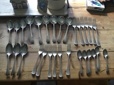 30 piece Derry & Toms Spoon