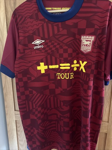 Ipswich town shirt size - ipswich,