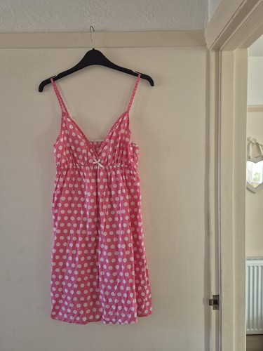 Pink white pollka dot - white,