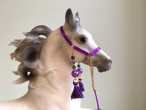 Traditional scale purple - traditional,