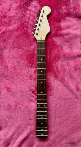 Fender strat style - fender, strat-style
