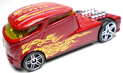 2006 hot wheels qombee red - 2006,