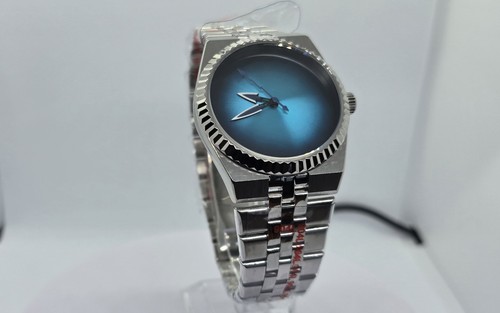Watch your get built - watch,