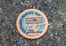 milk bottle : very rare 1930's / 1940's cardboard cap " Pancake day " dairy