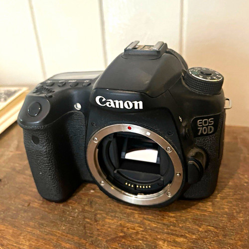 Canon eos 70d digital slr - digital,